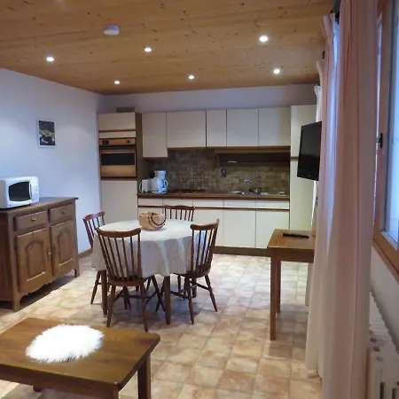 3 Pers Avec Parking Au Grand-bornand - Fr-1-467-72 Apartment